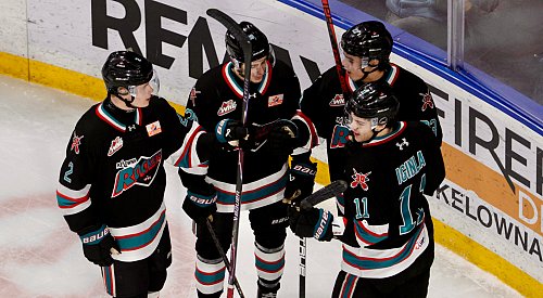 Highlights: Iginla records 5 points to lead Rockets to 9-2 win over Royals