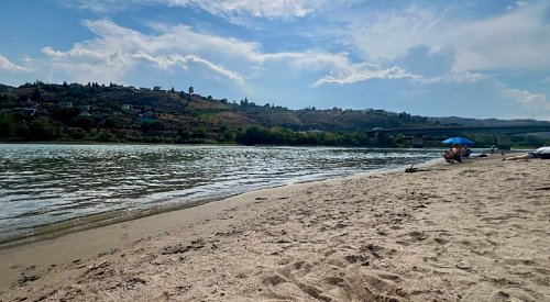 Efforts to retrieve volleyball from Thompson River end in student being swept away