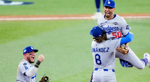 Toronto Blue Jays fall as Dodgers force game 7 on Saturday